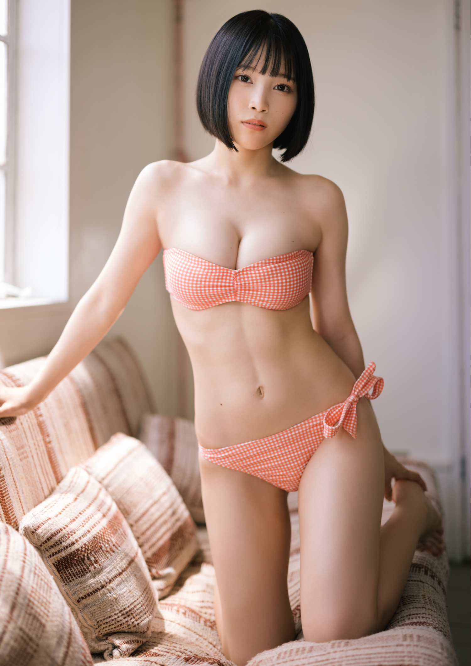 Kks9PJX_SmME6puc.jpg