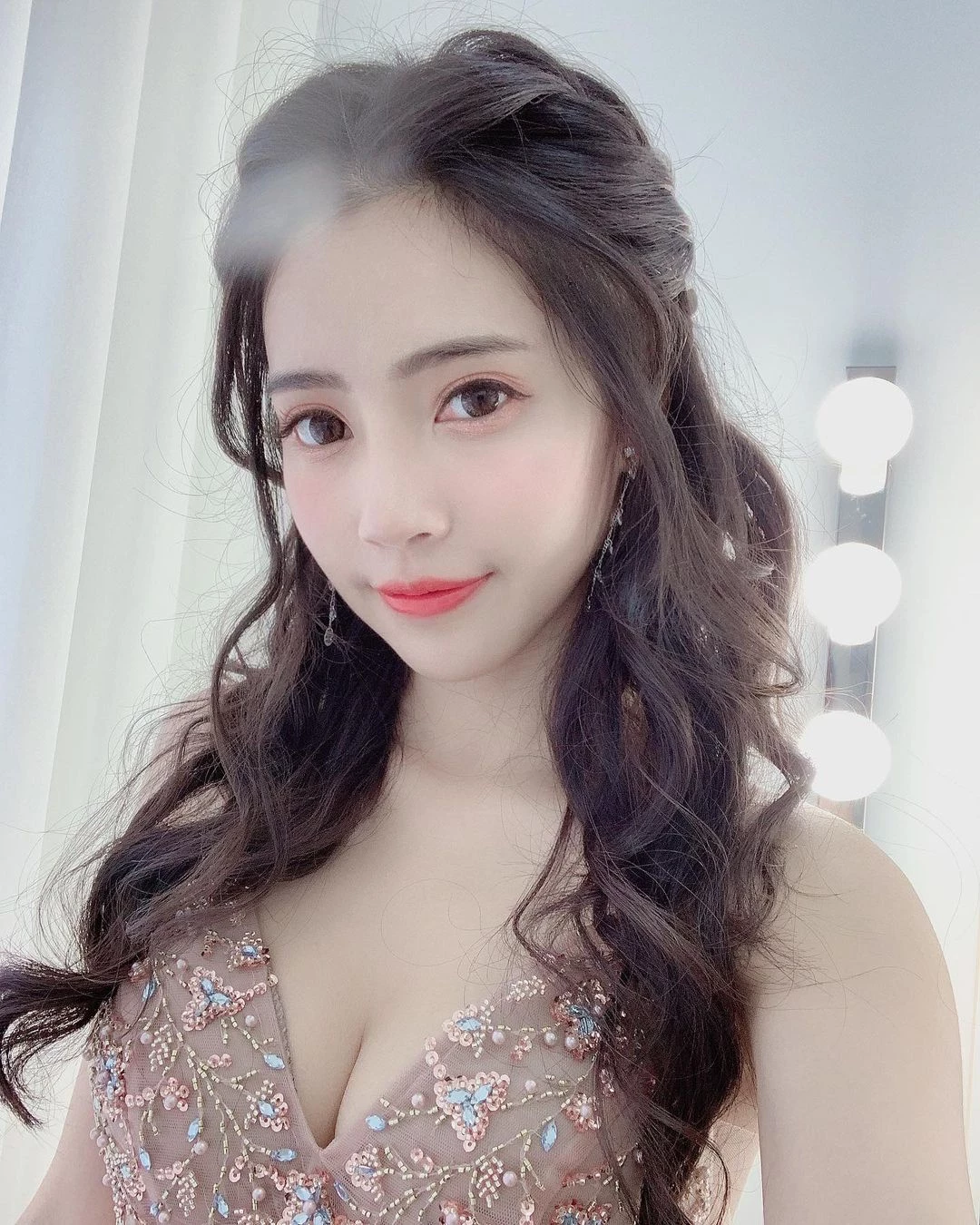 192514pvib12lvgdgvziw2.webp