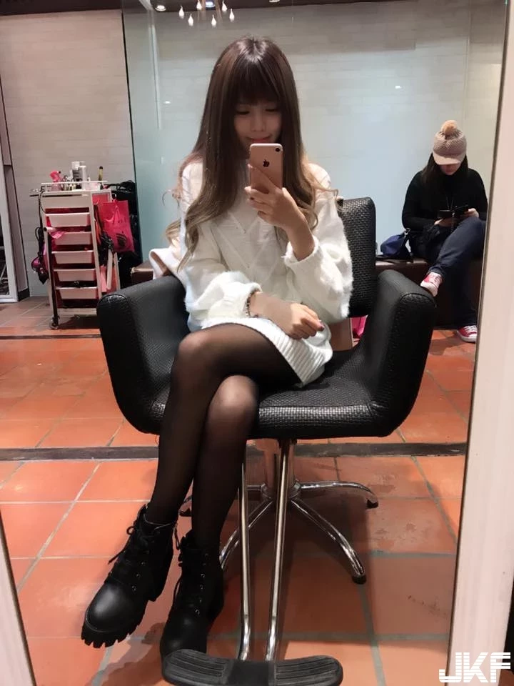 130051ki02o2511z7iry1b.webp
