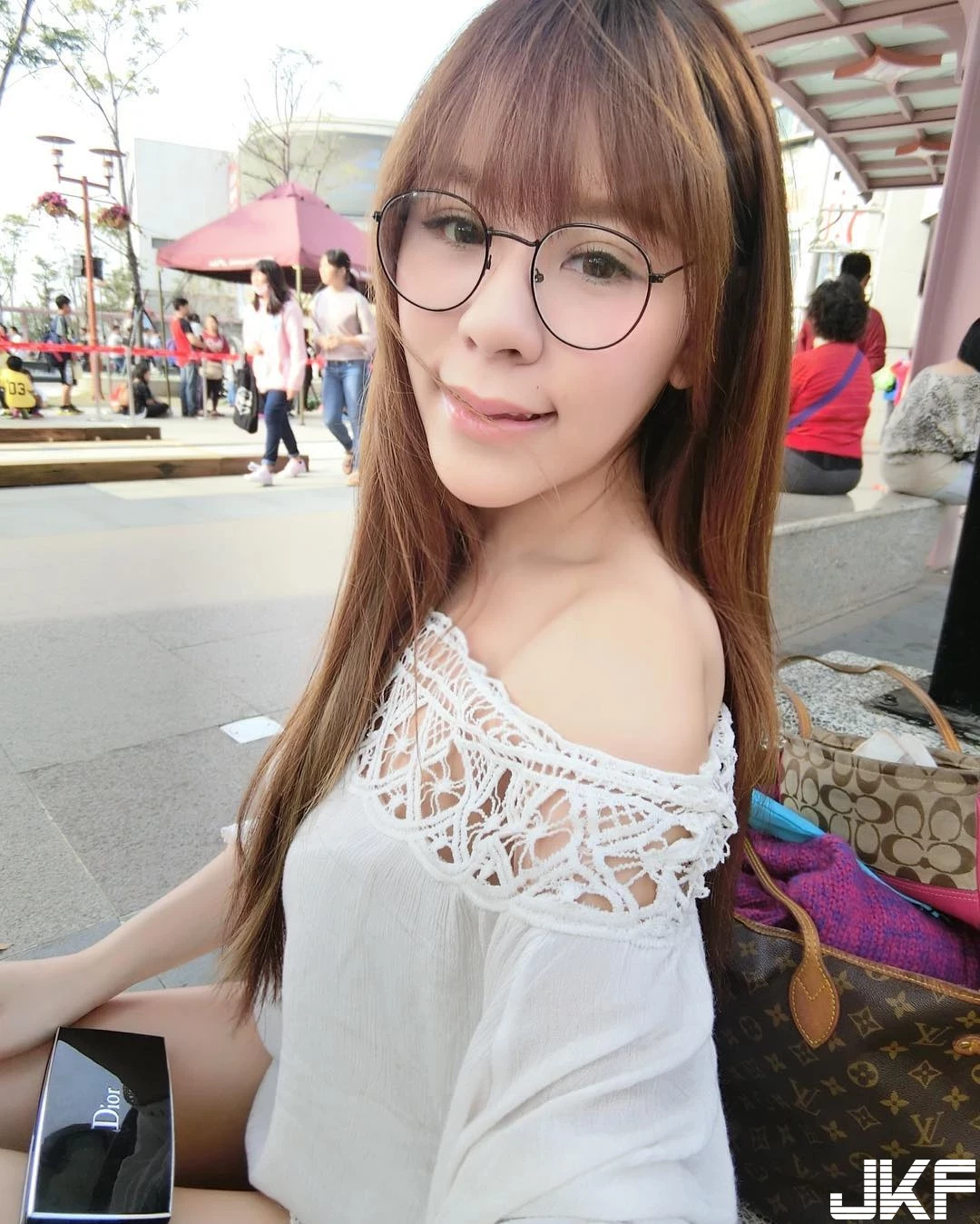 164357yqrrd22xhv2m2vct.webp