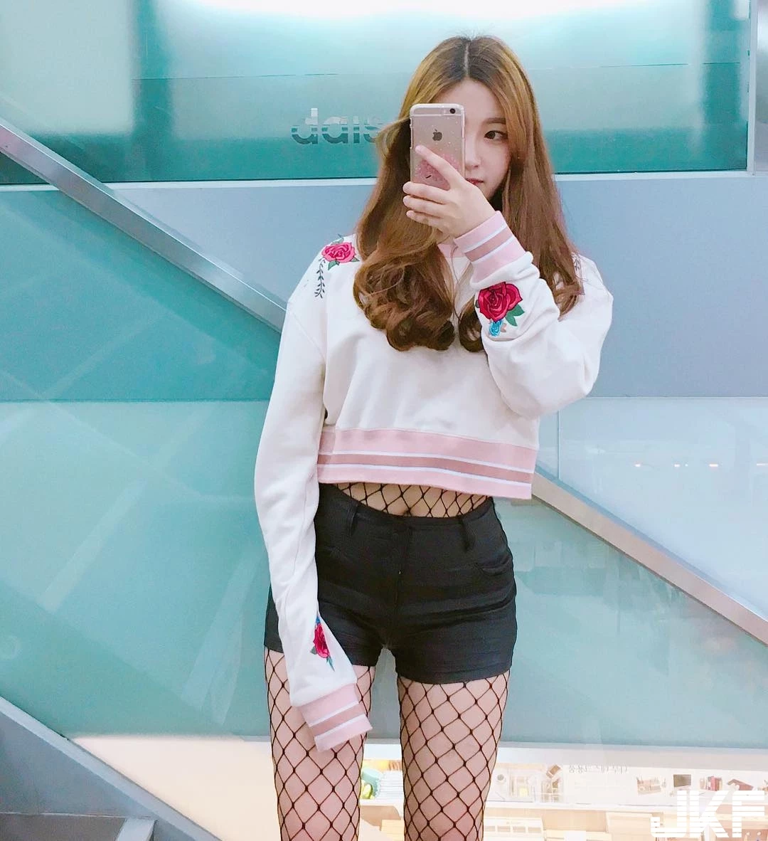 161214dnogq0ml2m002hde.webp