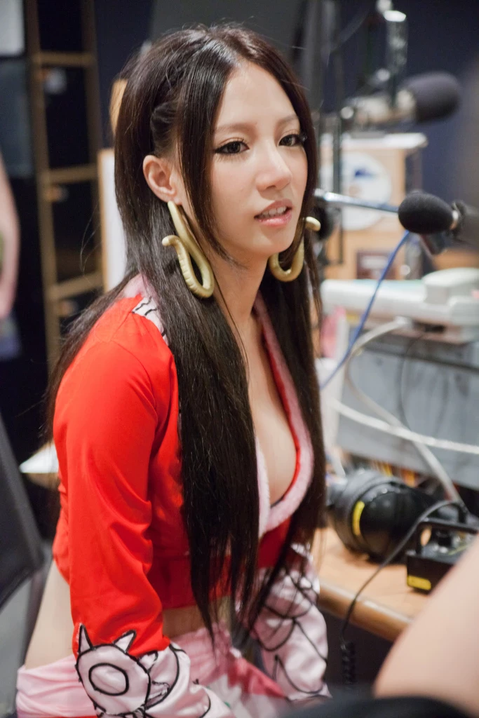 103410saysksnacl00ub0v.webp