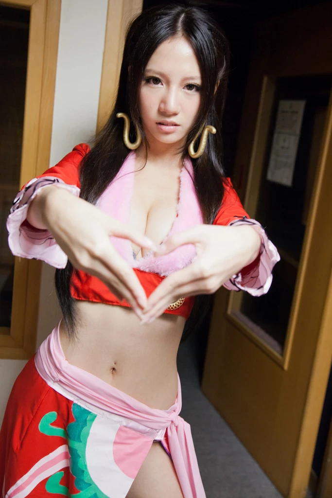 103508bf768n003w847ia5.webp
