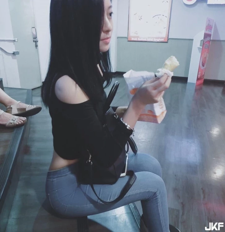 191556s9qecrc5i02k20dn.webp