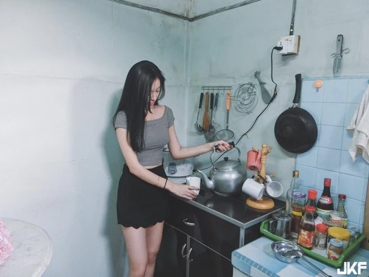 191616iob2jo7dn7o3j317.webp