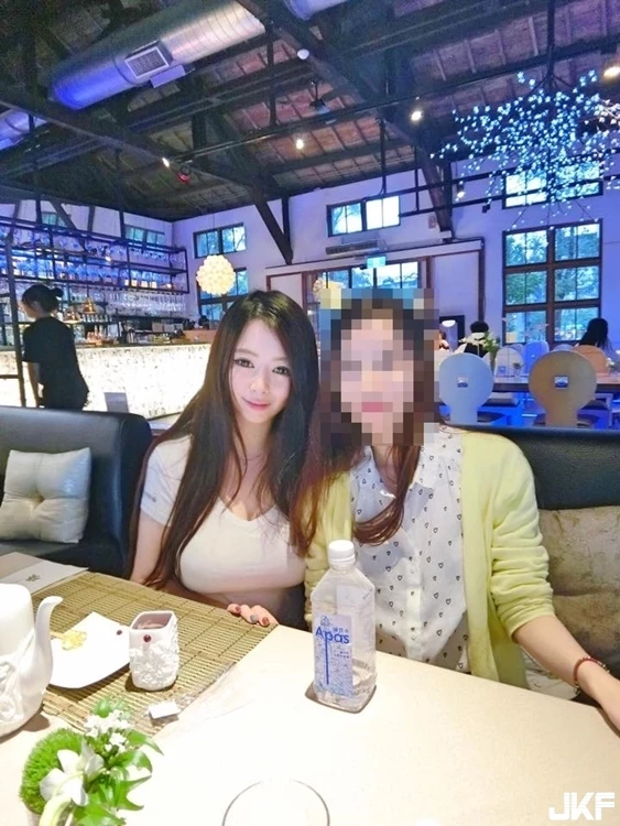 184425js8ekxxzgkgkfbxz.webp