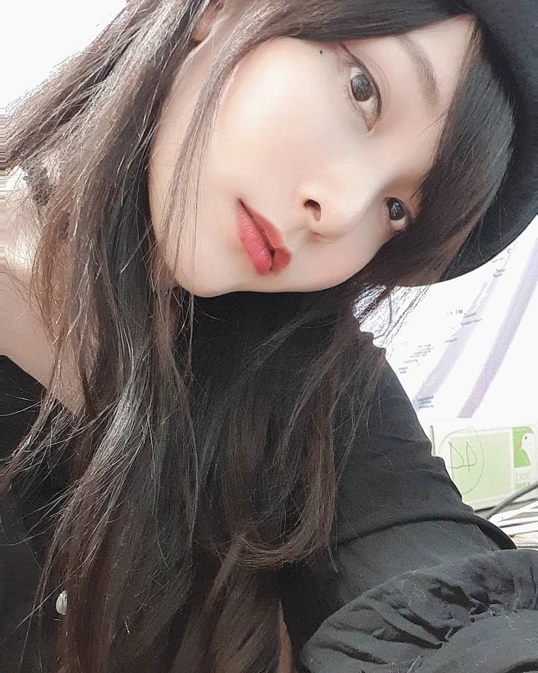160844hnwv9x8mn688qo4m.webp