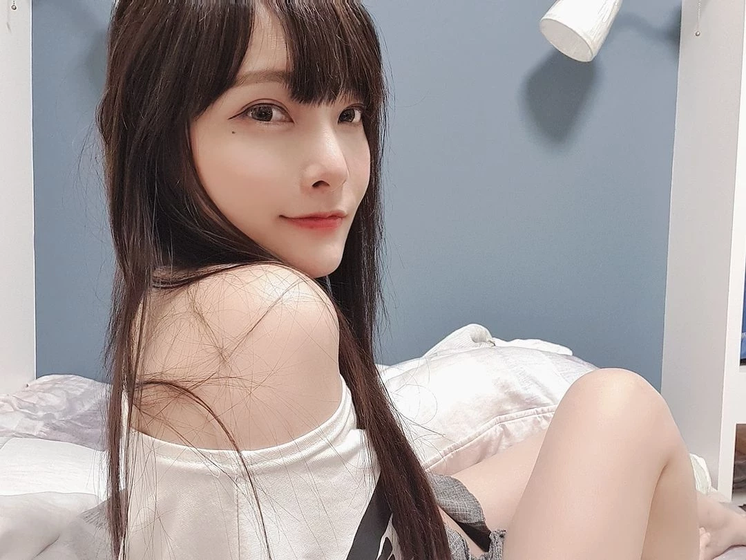 160852lj2wjuvjmu0gm29j.webp