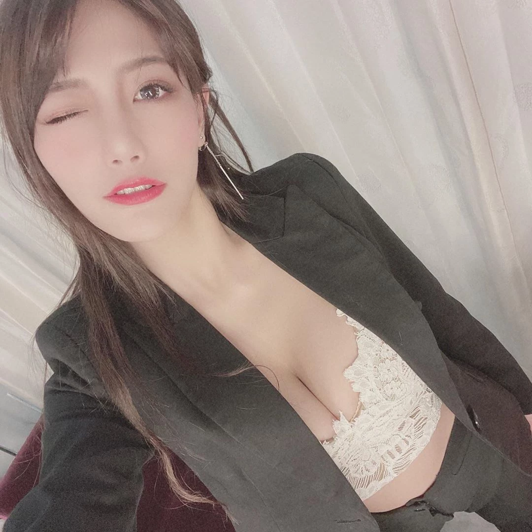 160336b8slsxh988s9srms.webp
