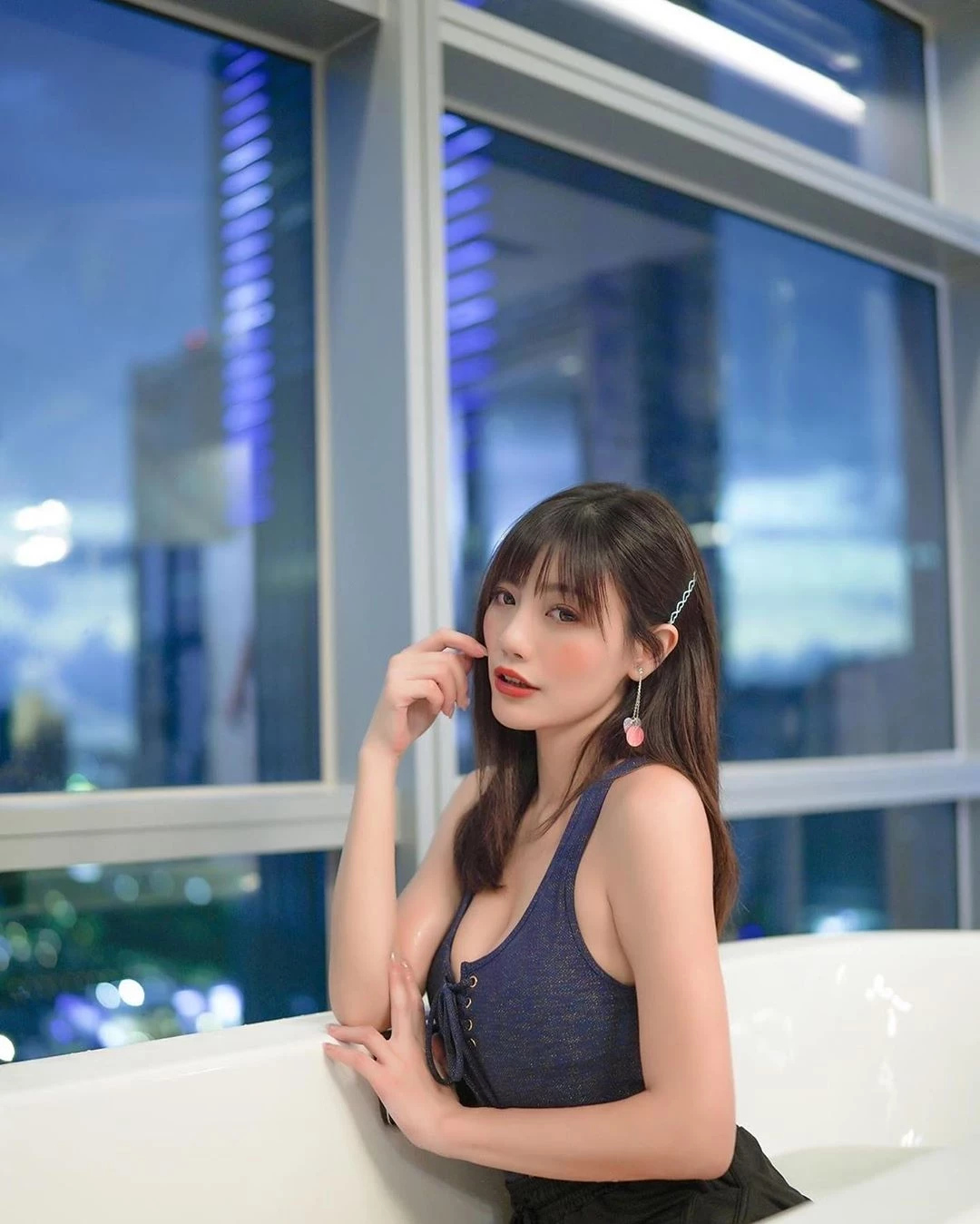 160340ds6jdtd7s1wdglms.webp