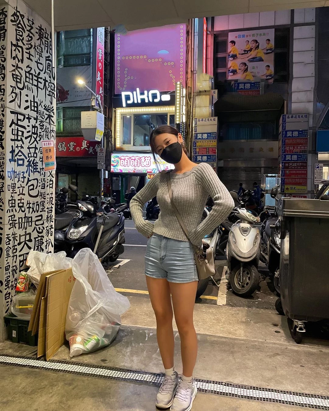 145712by9e0ezyv44e44k9.webp