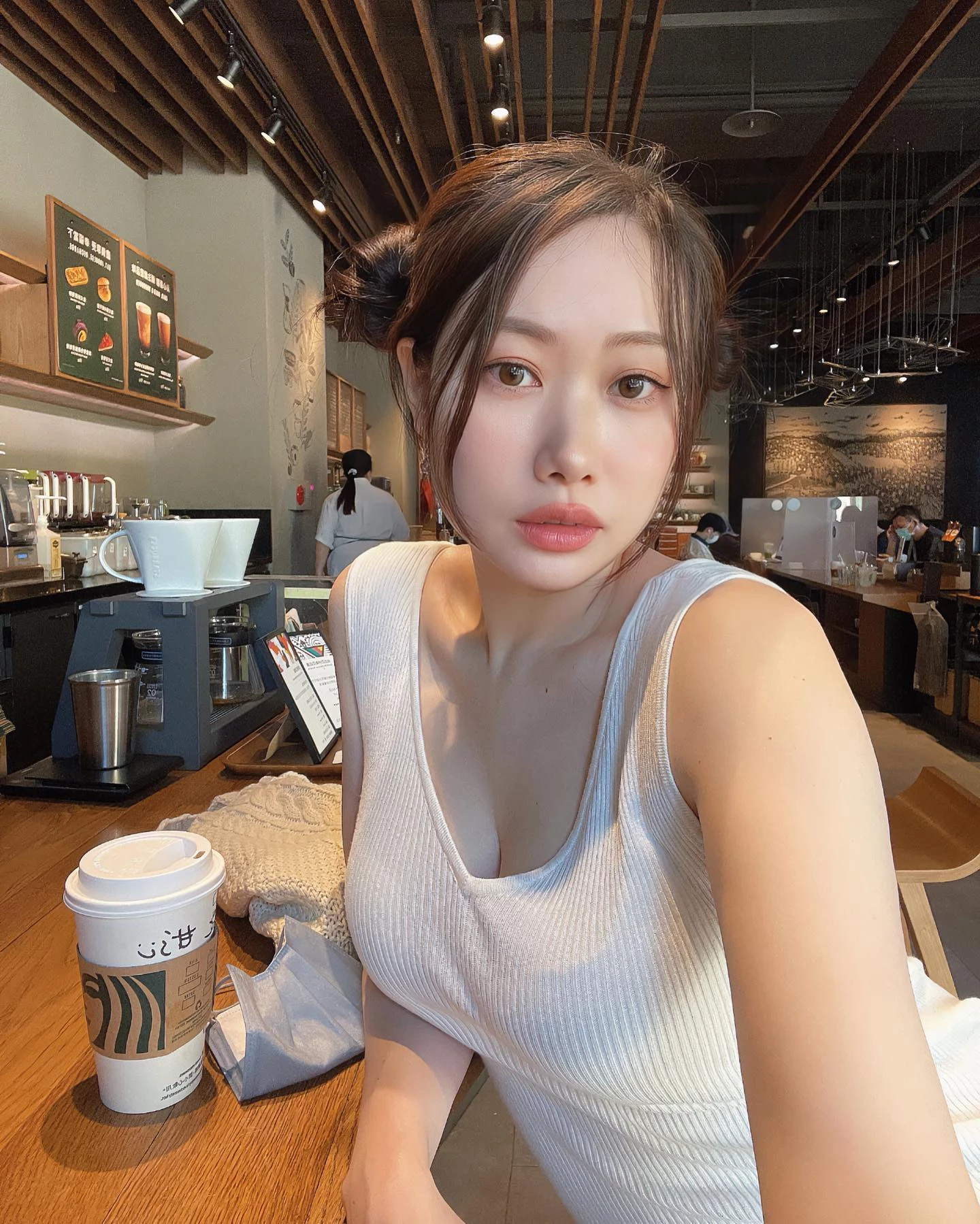 101431ab8vj8vaovwb85vz.webp