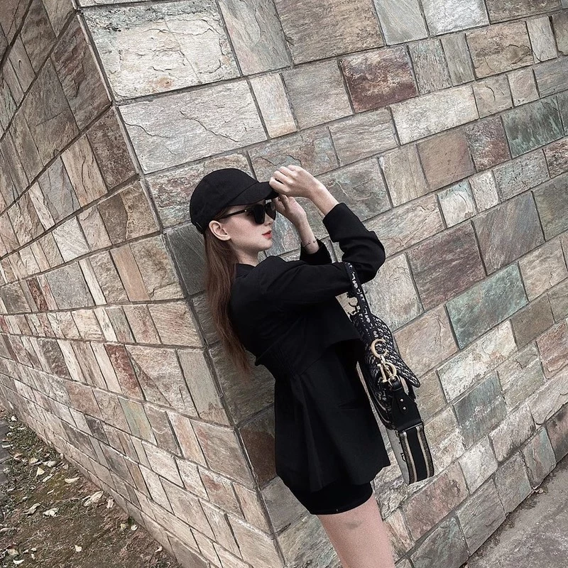 123516q6kszw1k1hhl1zqx.webp