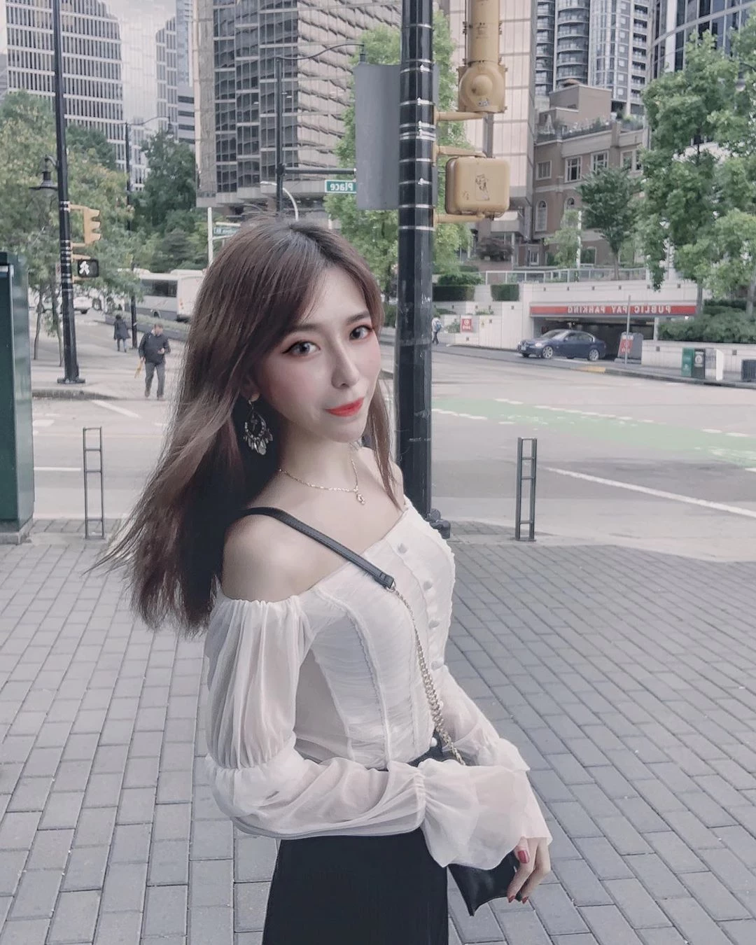 104220hcqyp6h116sonhpz.webp