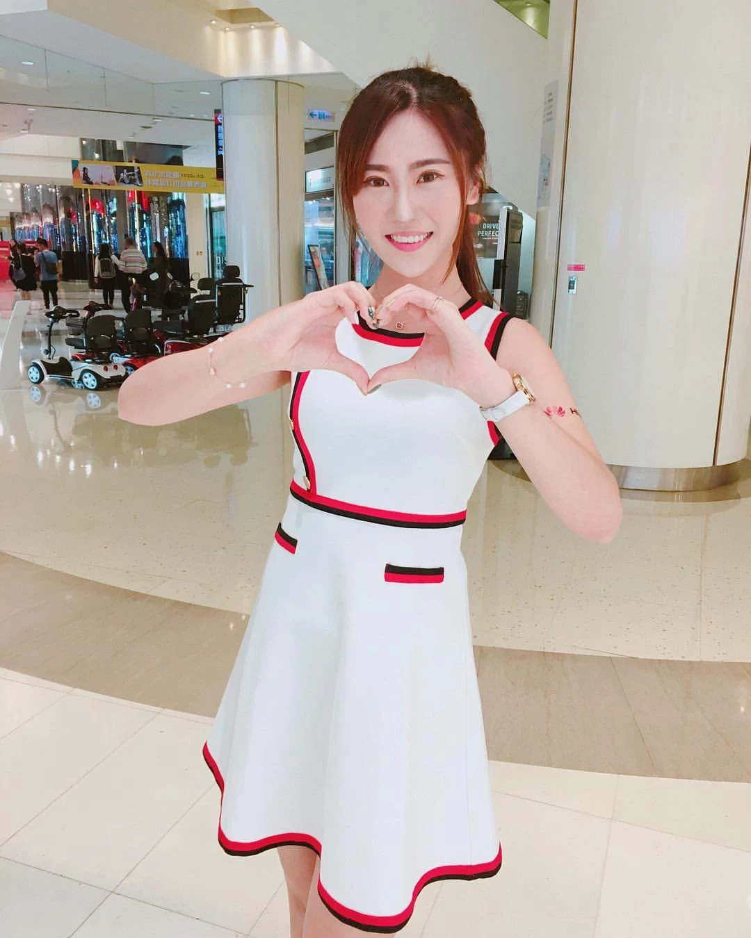 193321p1w15a4j11wae4b1.webp