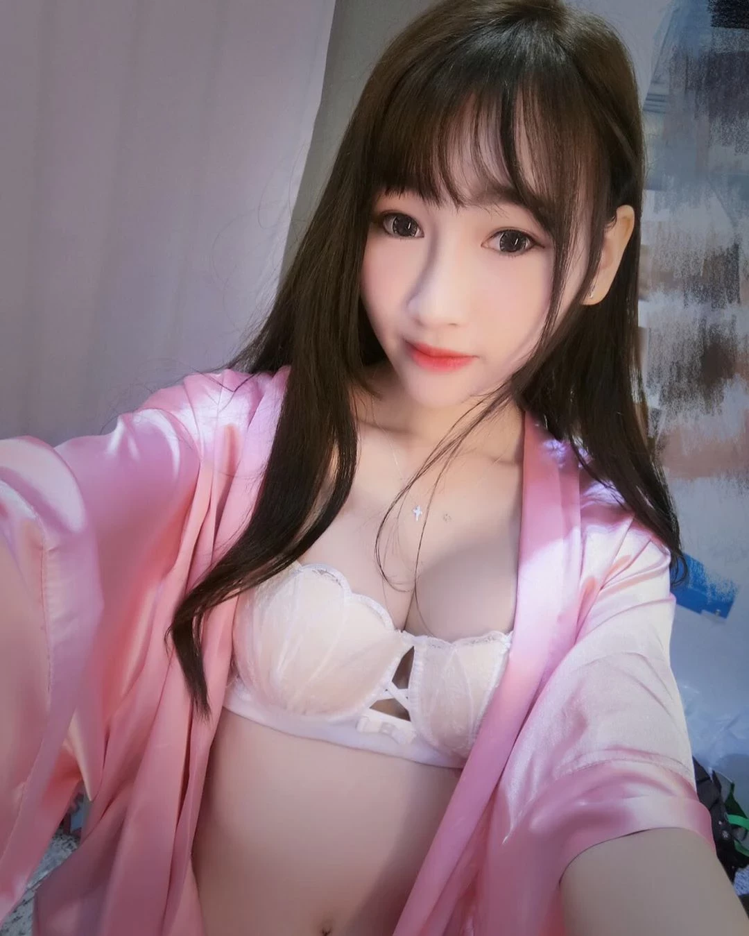 163421q6zgzd68wzz77ge8.webp