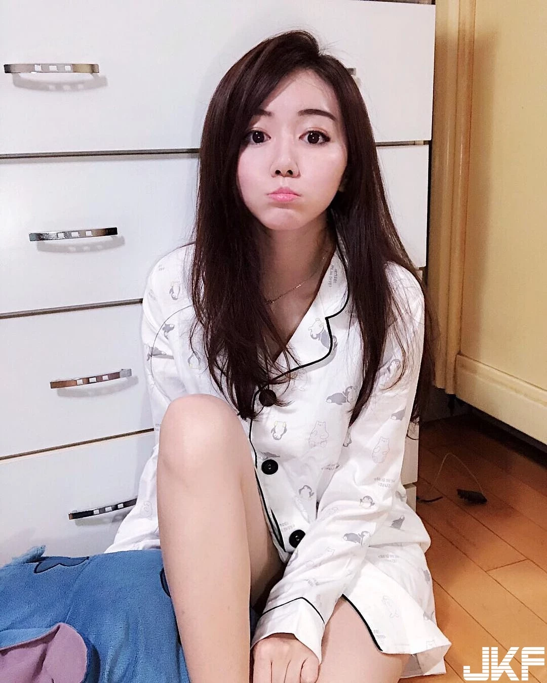 162817lypz15w8pzezpwep.webp