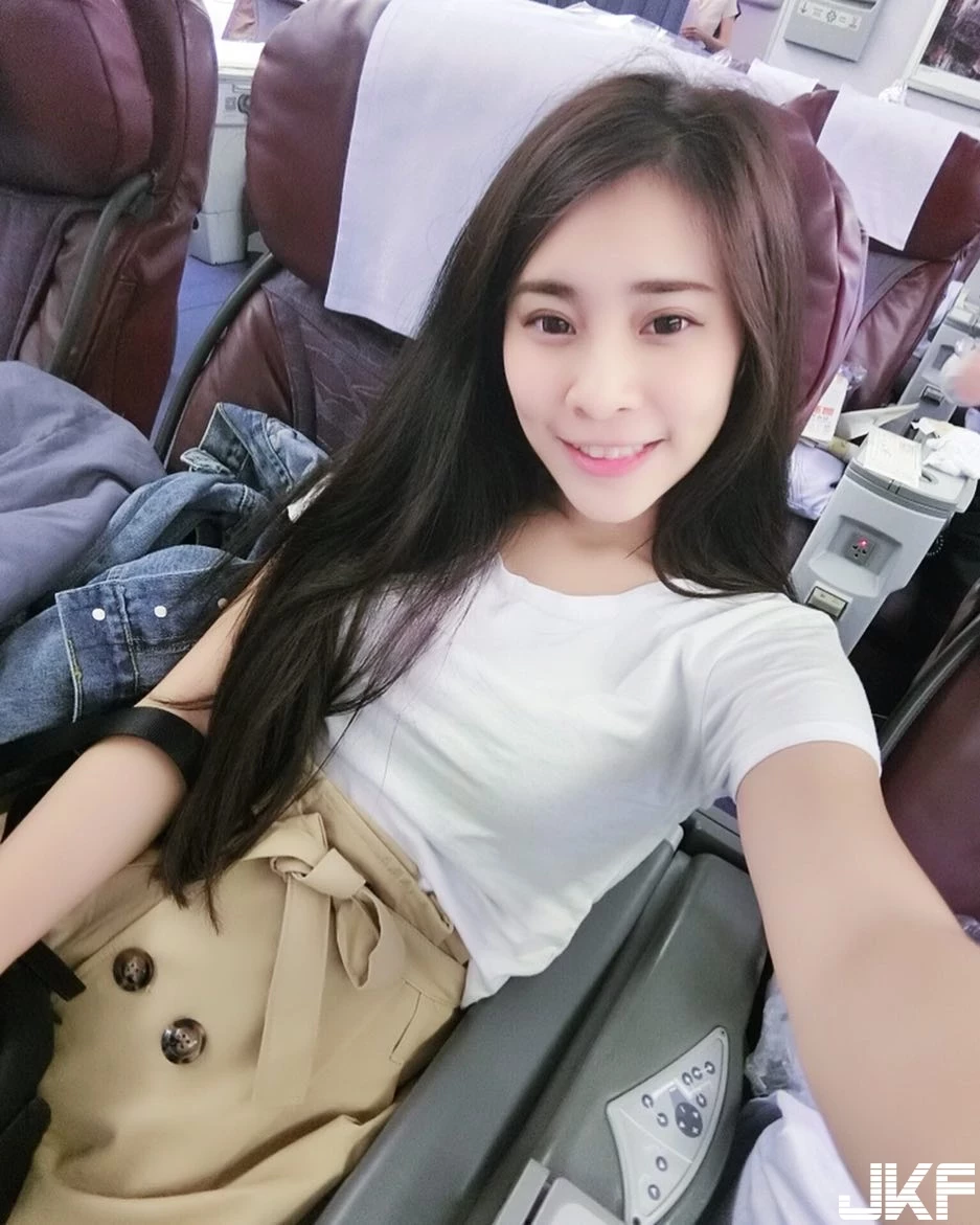 160405vrcmnb6ffrlbzwmg.webp