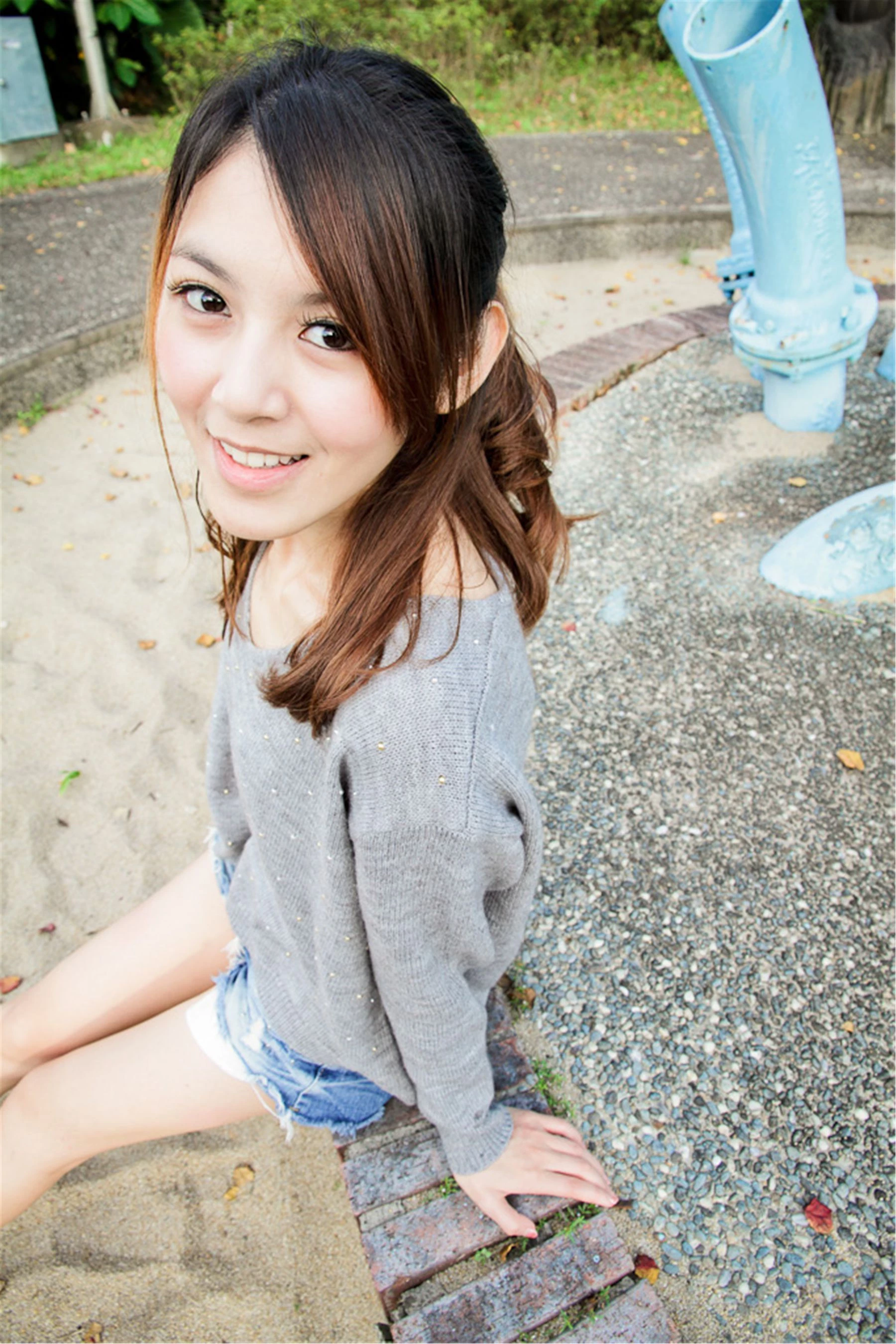 30742874.webp