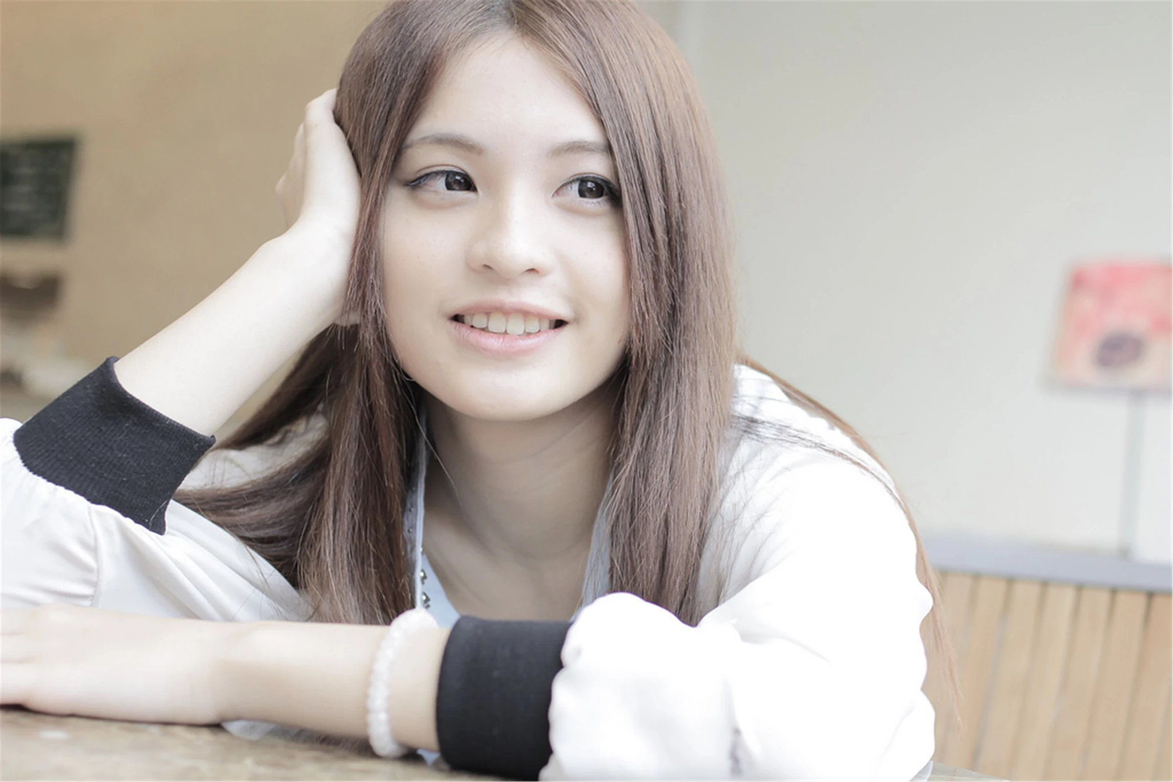 30743516.webp
