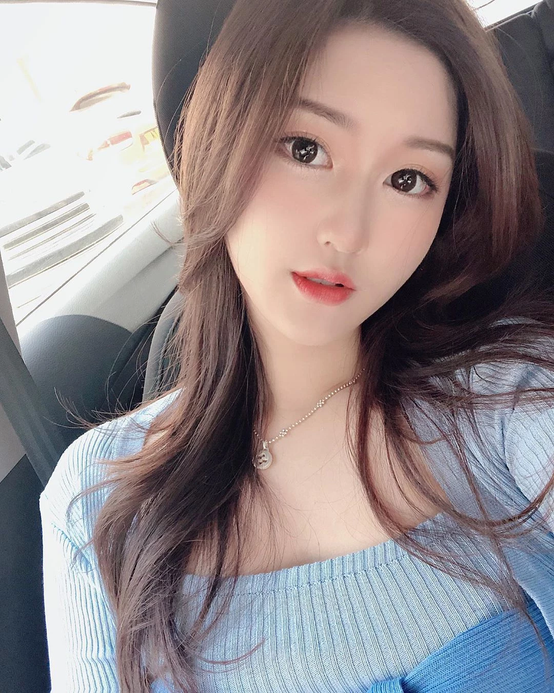 160110axk474kx9l1vl9bo.webp