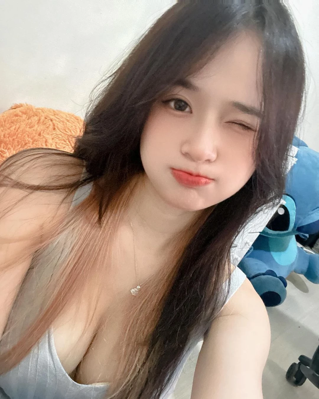 133647r28nqygnleglsyry.webp