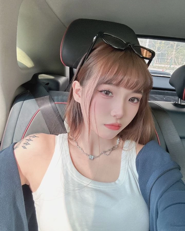 124250im939h1kh0ec3ek7.webp