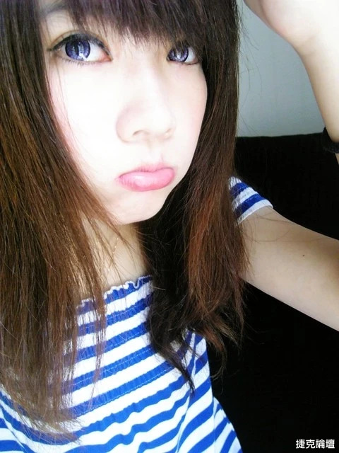 155905o0wb1r5u80h01uvb.webp