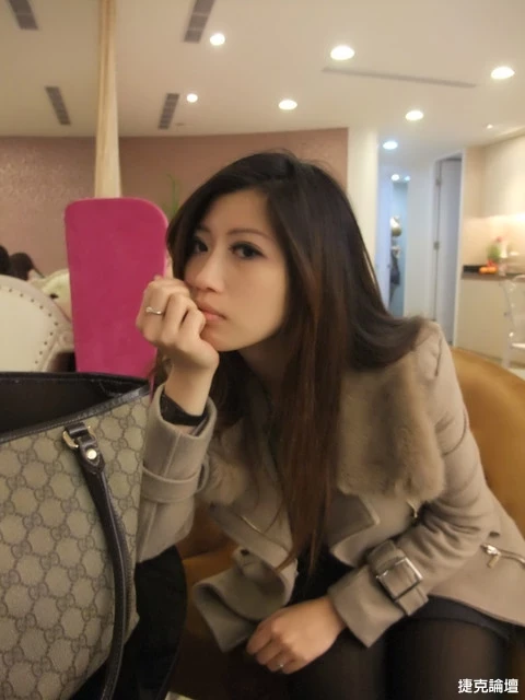 154839o5t4ot35hezml355.webp