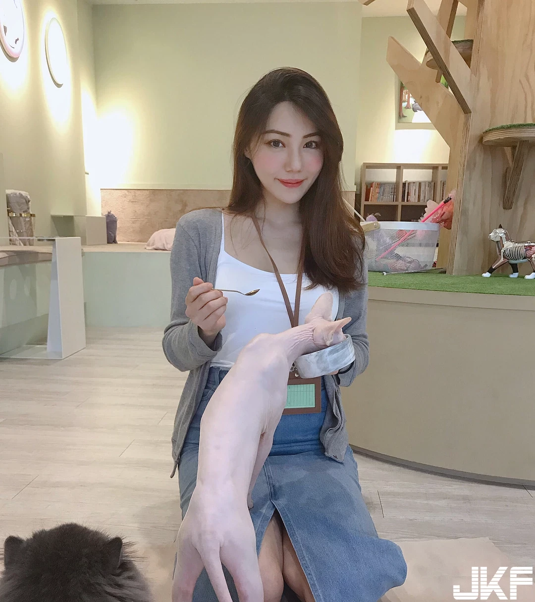 104432b8013m44l4v18t8f.webp