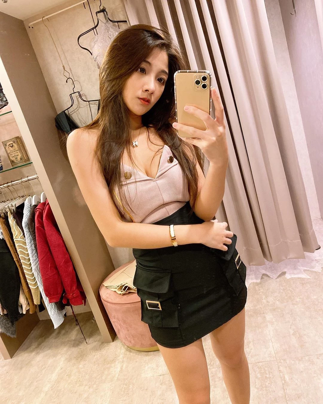 103634q27z672bf2aj2yy2.webp