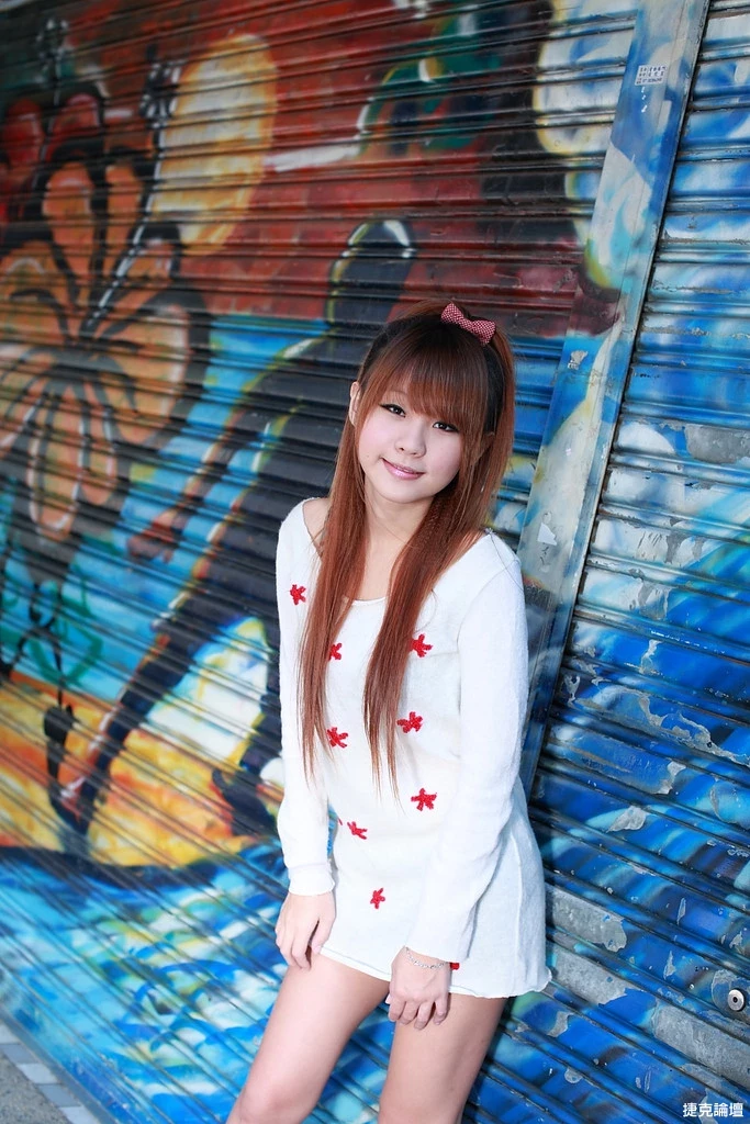 102013rc99yzht9te1t6ey.webp
