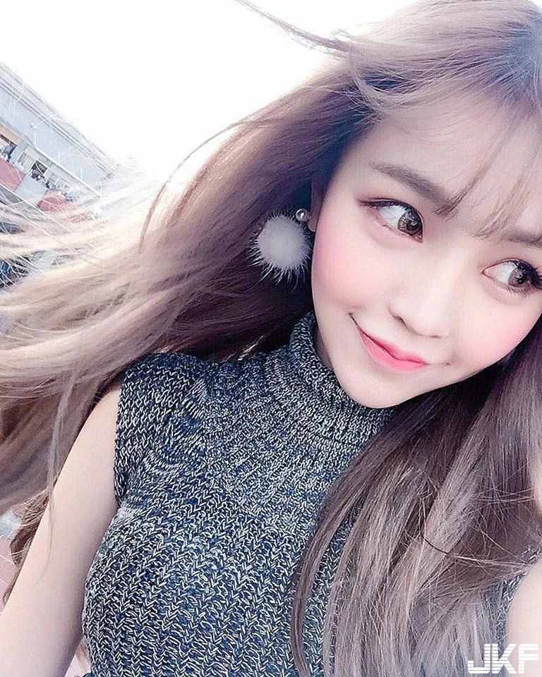 164958rorvvn83ffzmwj8d.webp