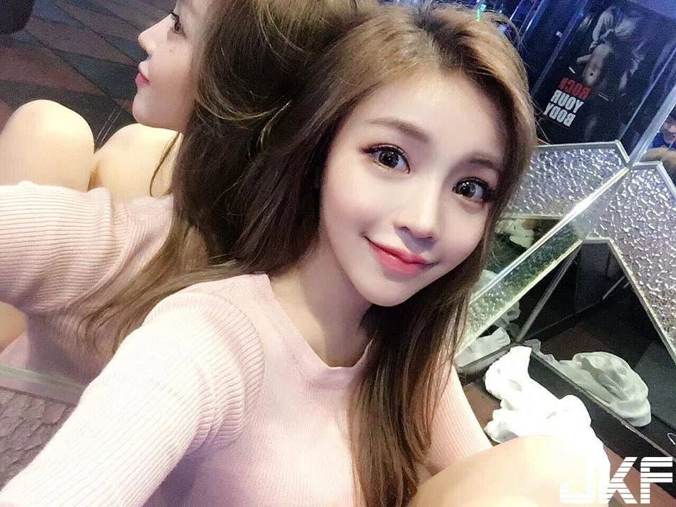 165257jg7z9i98i1789g7w.webp