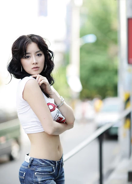 104949xiyisws4855i35zz.webp