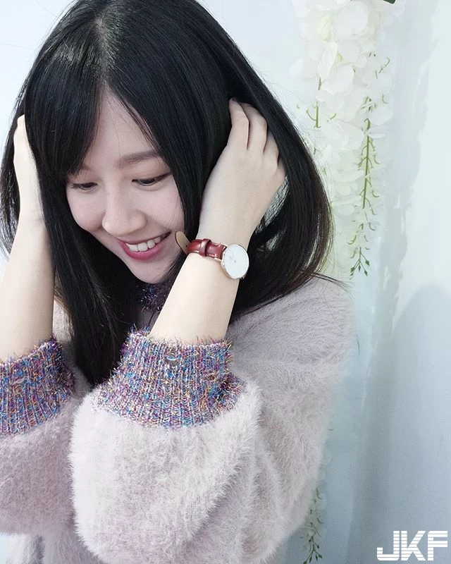 184812pbv456prera4e15p.webp