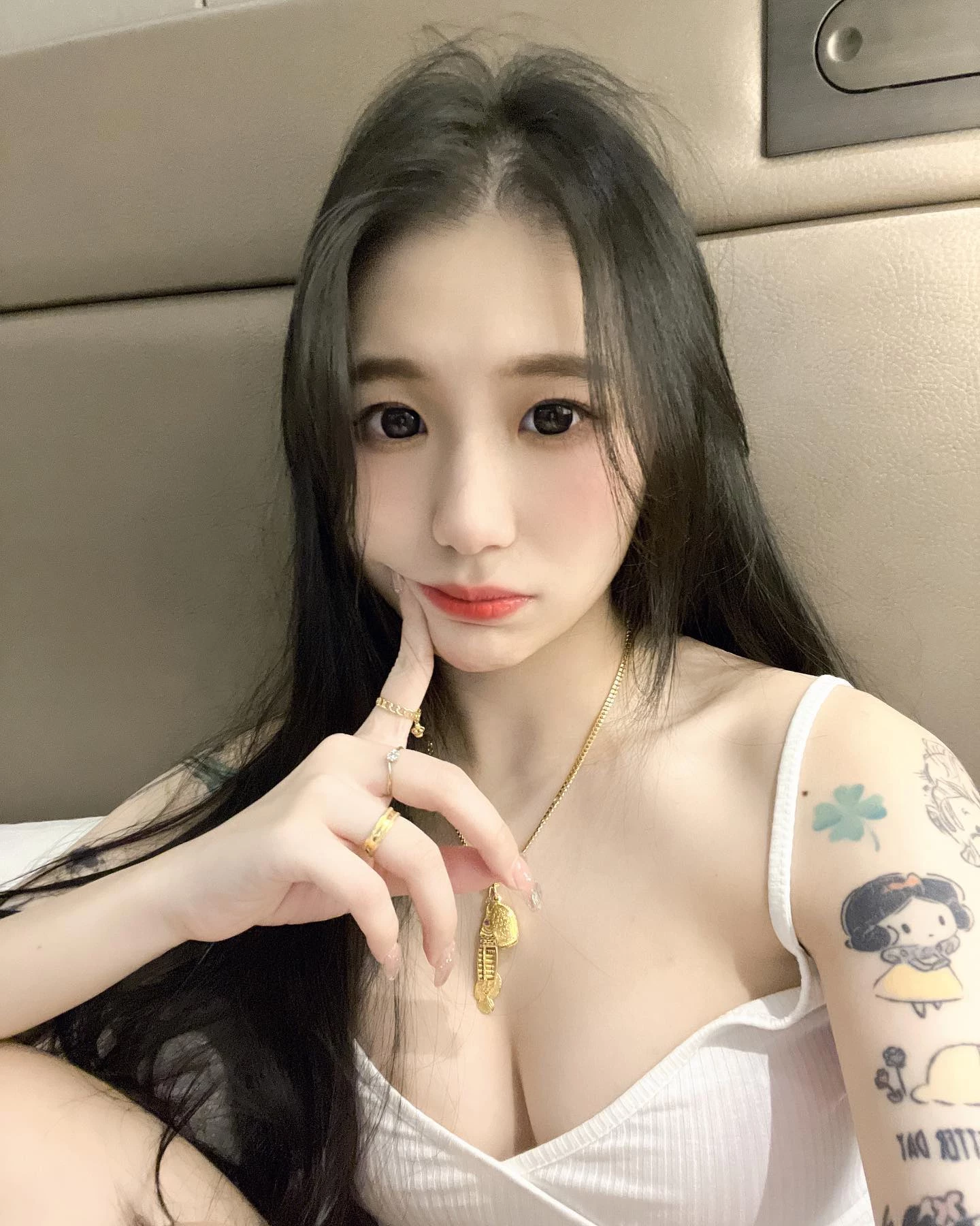184230g8arpmw5ygme4aee.webp