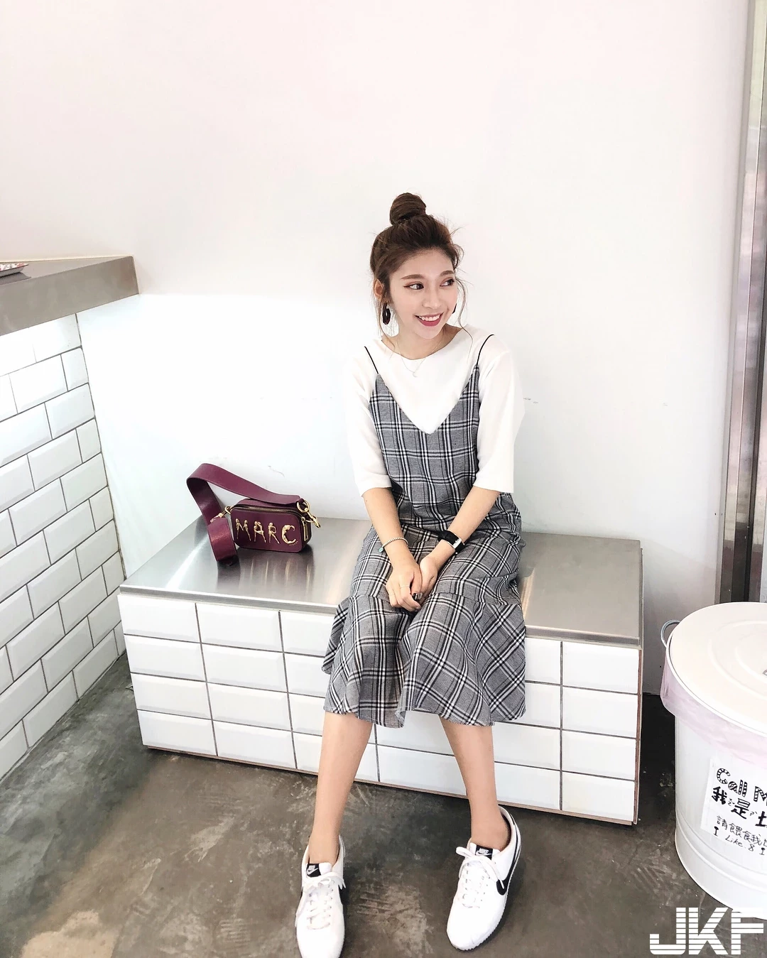 184438b7rsg11s8bpkhk8y.webp
