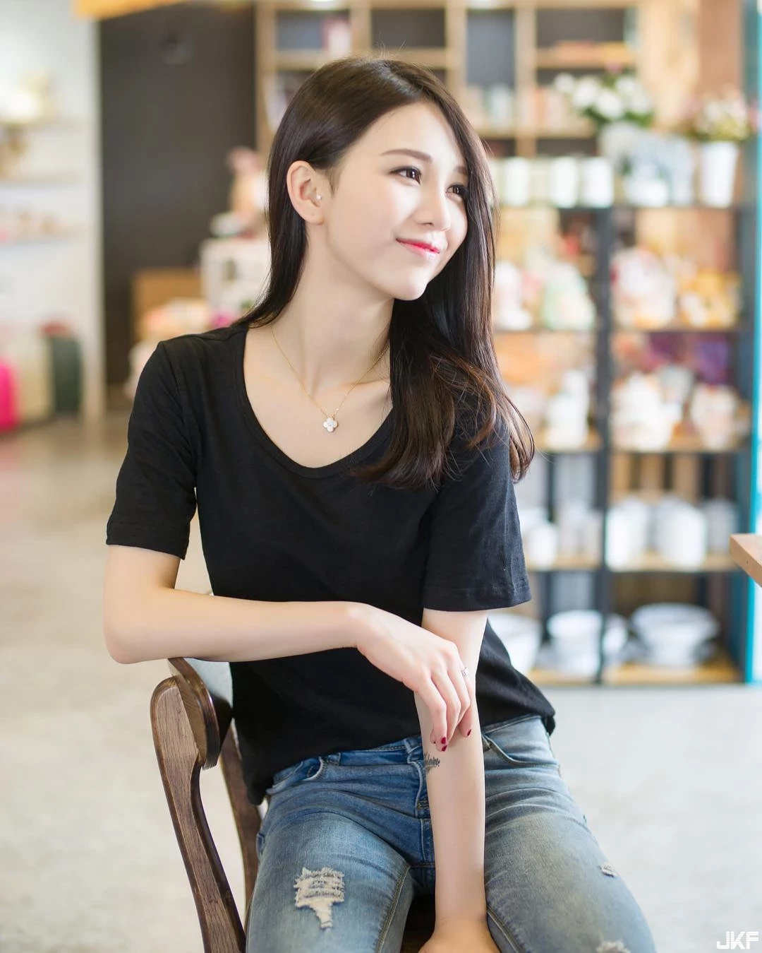 170629agh98ppvc739ge7b.webp