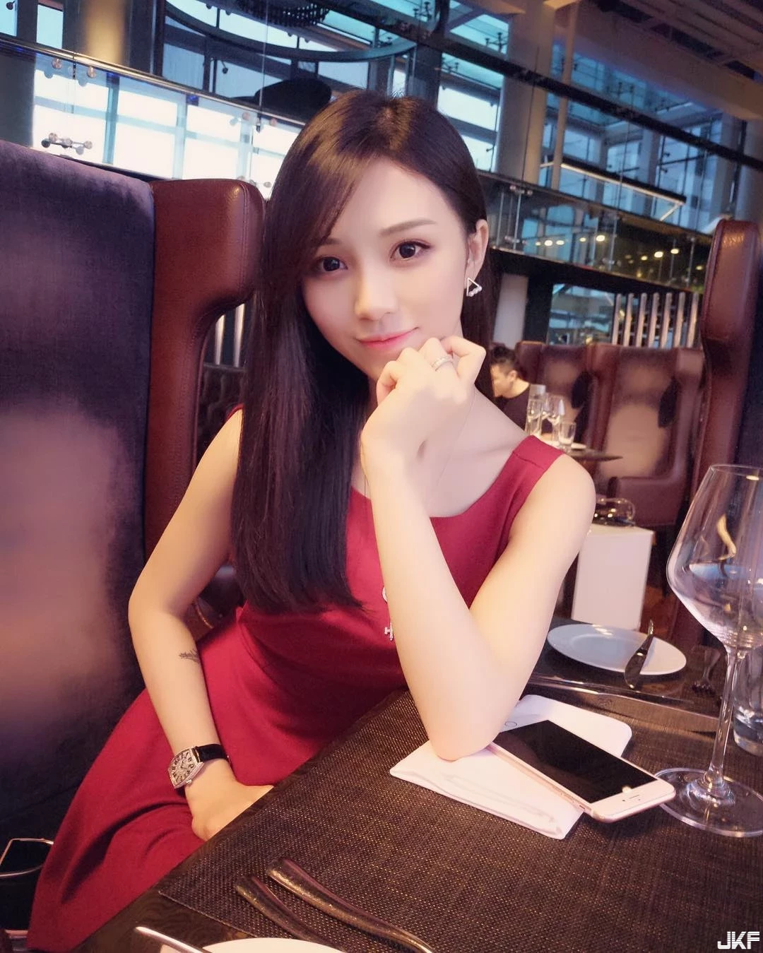 170639p3fi8g8ik1doqcwf.webp