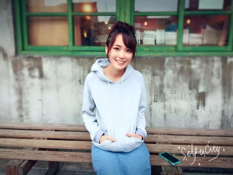 121101v1myzr3vsaaq7yn3.webp