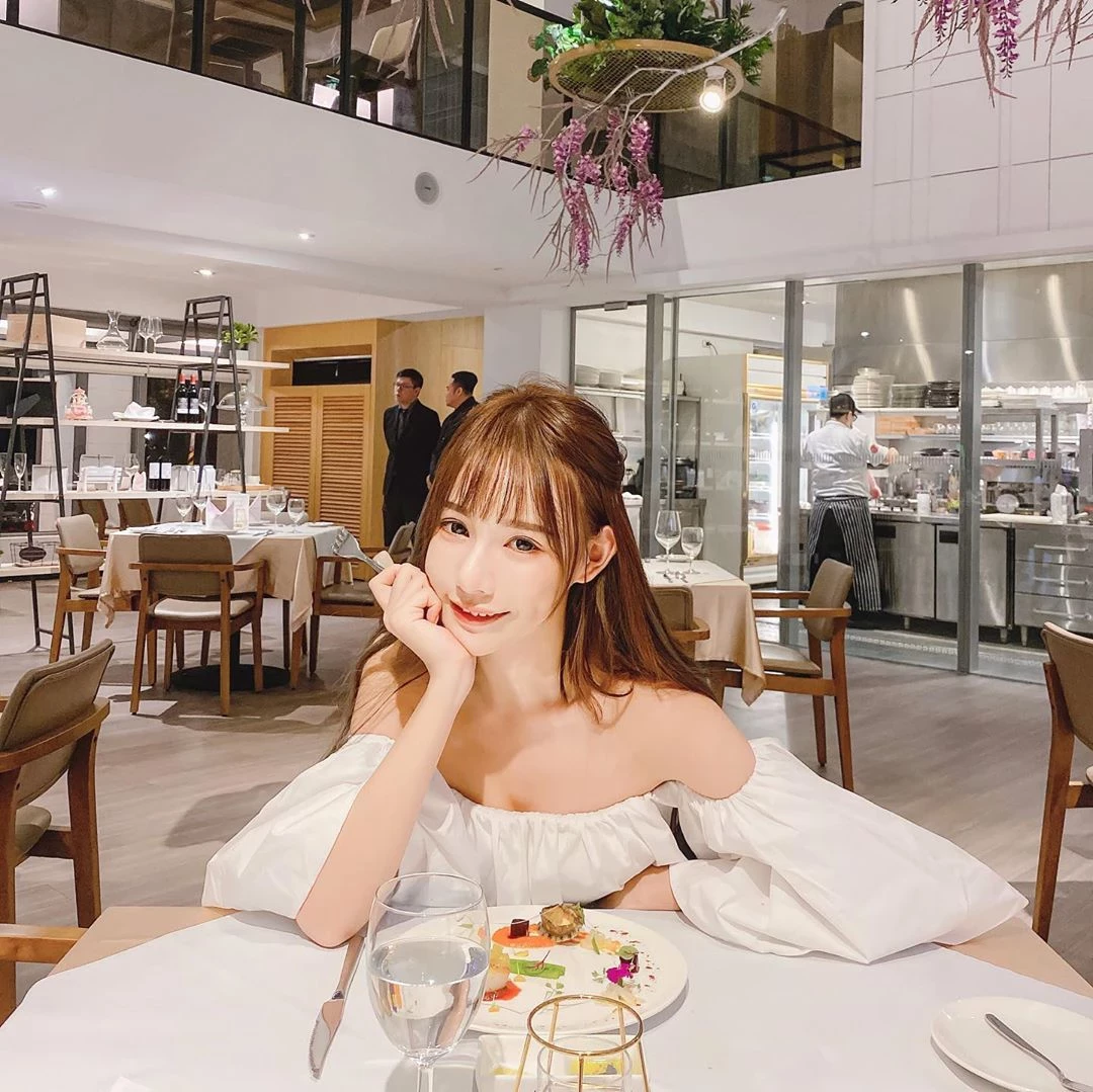162254qfv2x2uu3enwj28v.webp