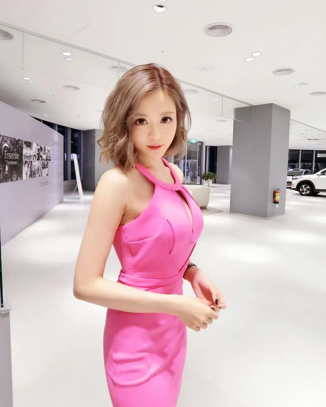 183329m5zzomj5jg9ph8zr.webp