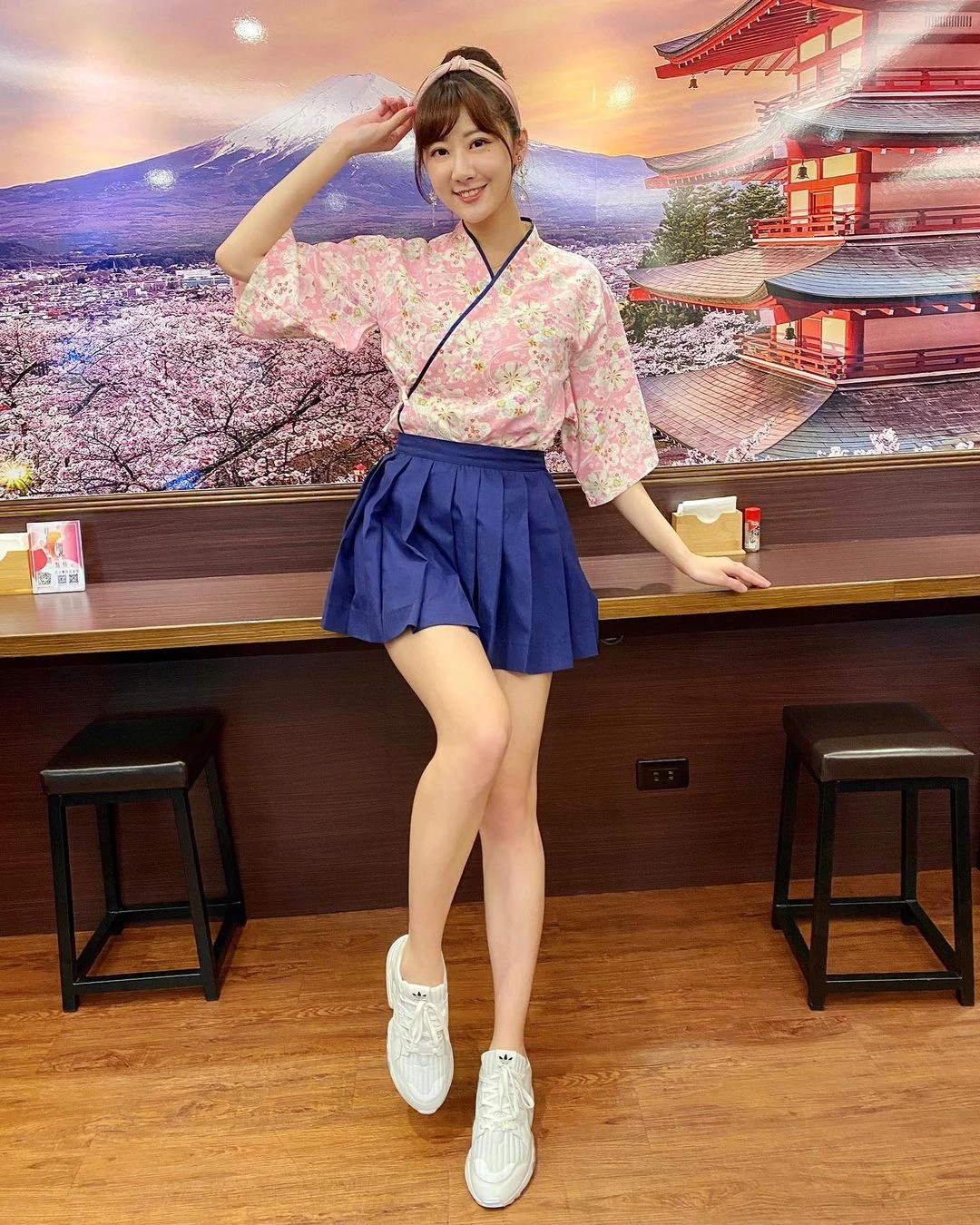 114504desgczchgrg00wra.webp