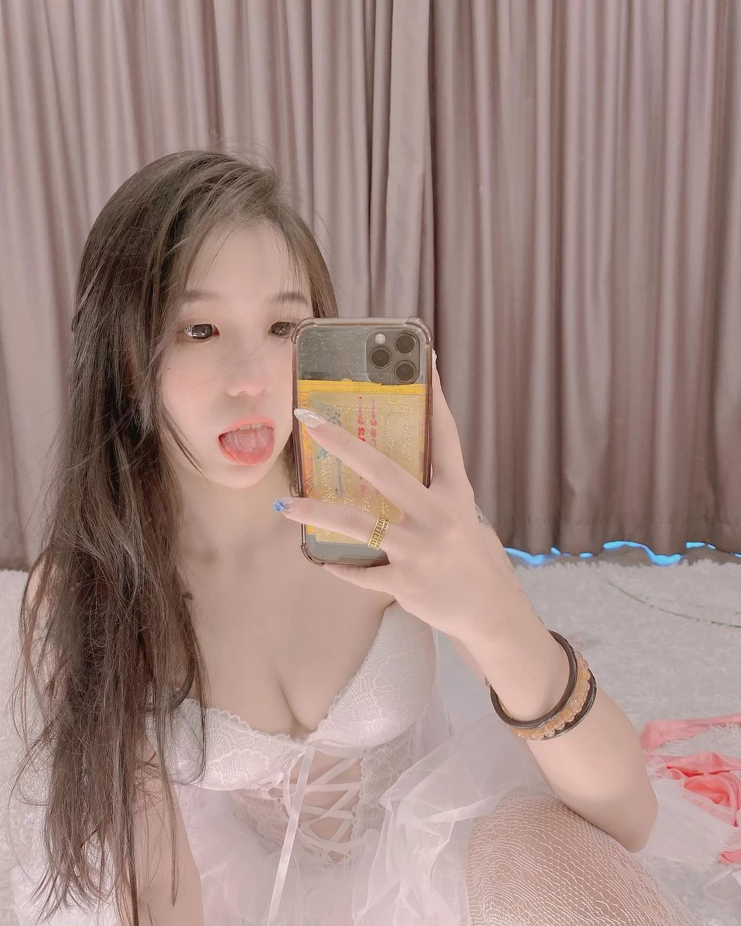 111529c7viwhj570402wwv.webp