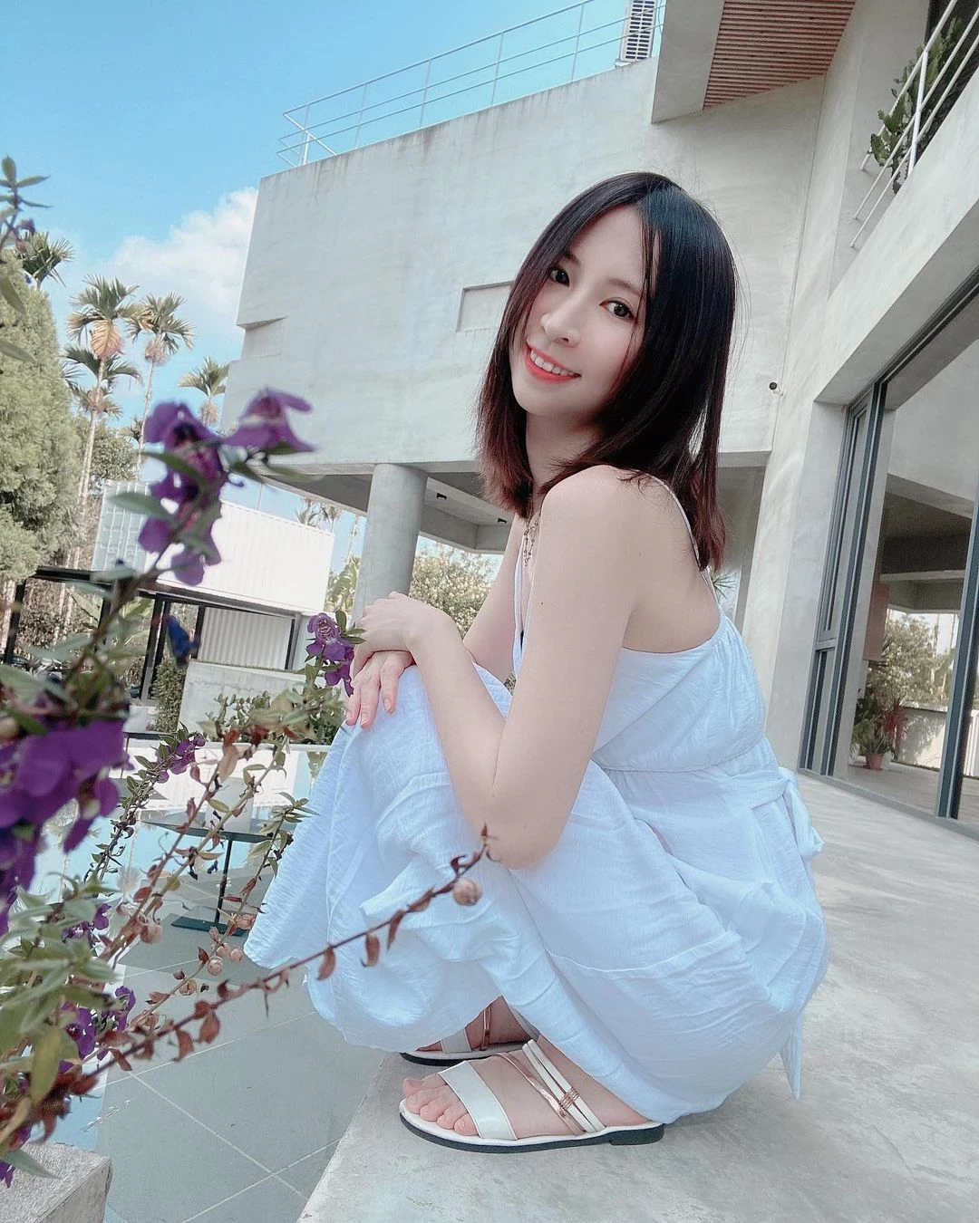 25041868.webp