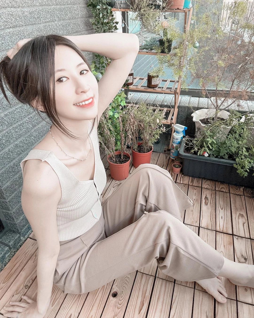 25041873.webp