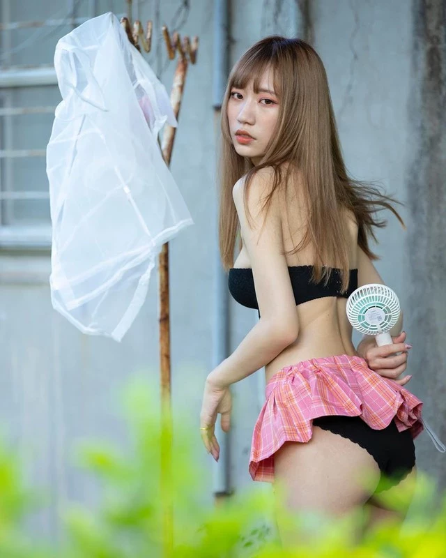 3871019.webp