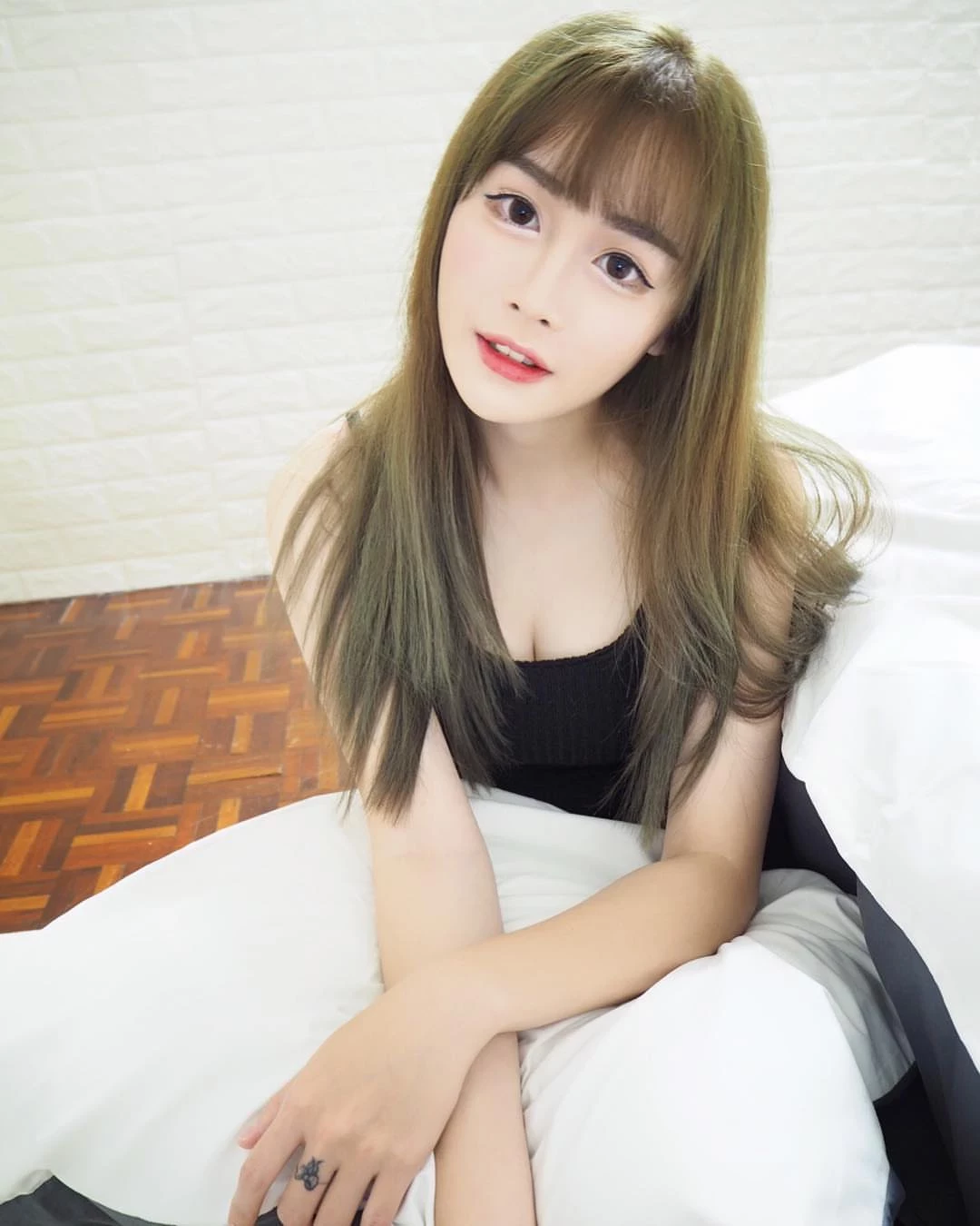 4375220.webp