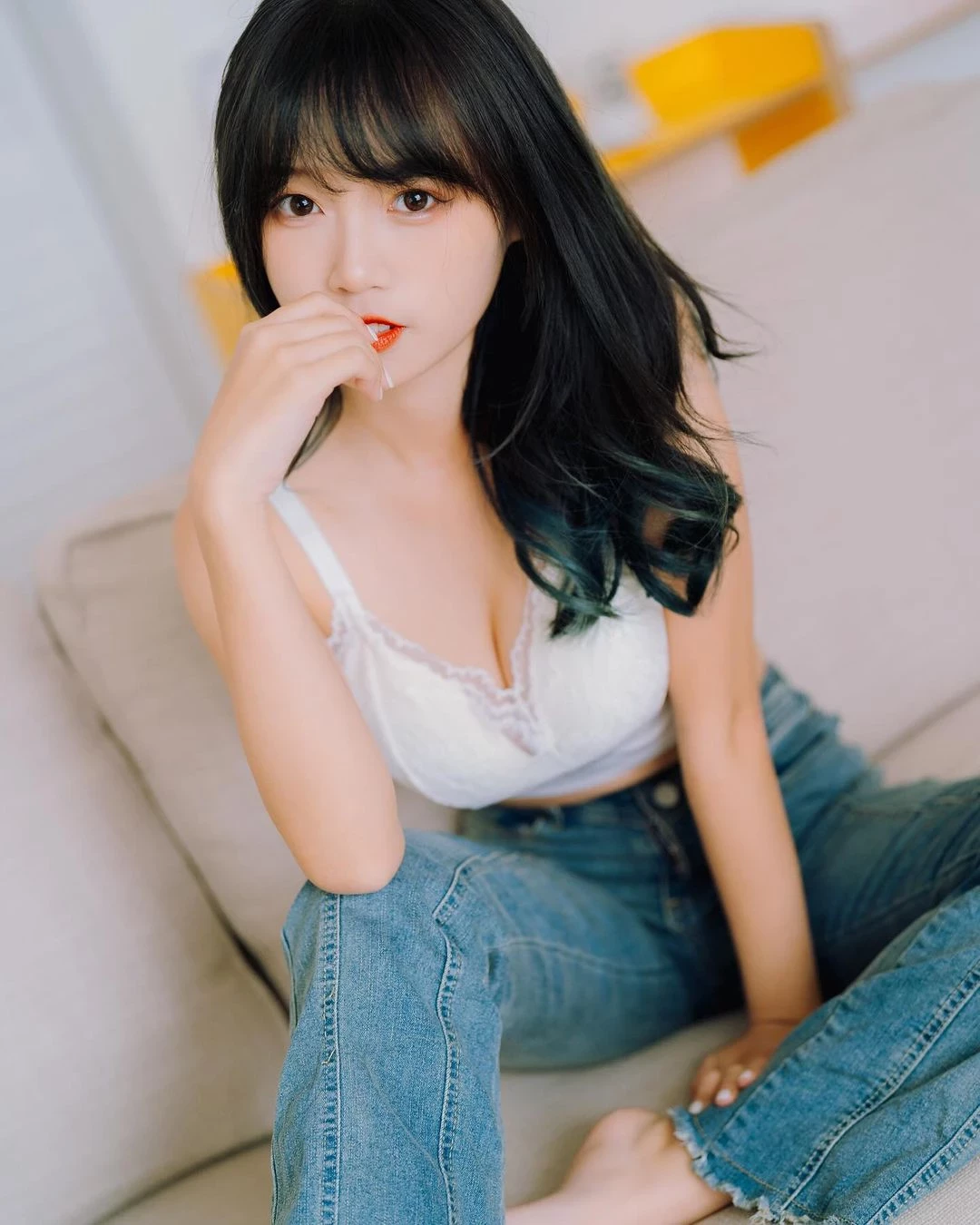 31231281.webp
